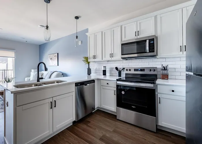 Landing Stylish 1bd Gym Clubhouse *